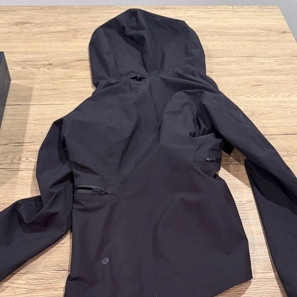 lululemon athletica Black Women's Ski Jacket - Picture 5 of 5
